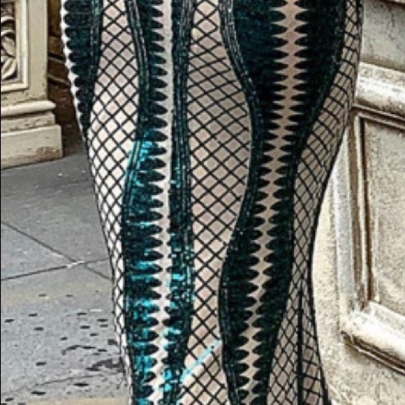 MISS ORD FORMAL DRESS - Picture 9 of 10